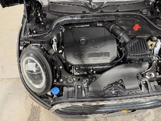 Mini Cooper 1.5 100kW Automaat Cooper Chili picture 28