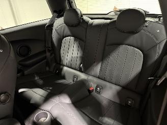 Mini Cooper 1.5 100kW Automaat Cooper Chili picture 46