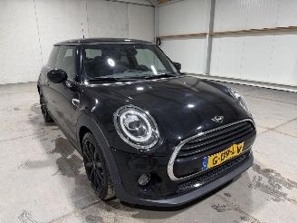 Mini Cooper 1.5 100kW Automaat Cooper Chili picture 3