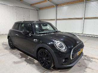 Mini Cooper 1.5 100kW Automaat Cooper Chili picture 2