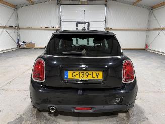 Mini Cooper 1.5 100kW Automaat Cooper Chili picture 7