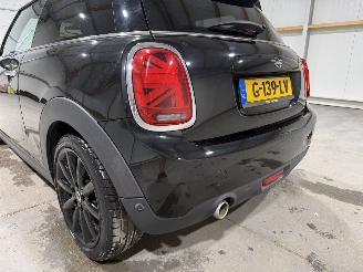 Mini Cooper 1.5 100kW Automaat Cooper Chili picture 32