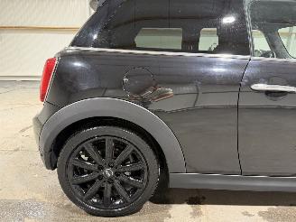 Mini Cooper 1.5 100kW Automaat Cooper Chili picture 31