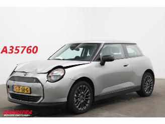 Schadeauto Mini Cooper SE Electric 54.2 kWh 218 PK LED Navi Cruise Camera 2024/8