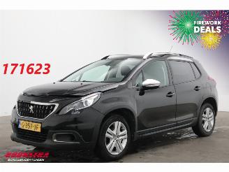damaged passenger cars Peugeot 2008 1.2 PureTech Aut. Signature Navi Airco Cruise PDC 59.303 km! 2019/9