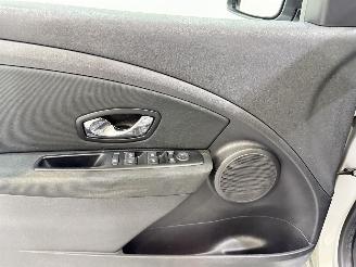 Renault Mégane HB 1.5 dCi FAP Dynamique picture 24