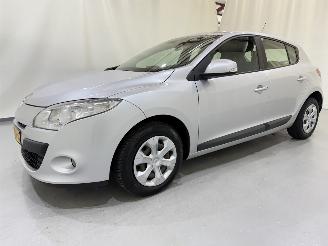 Renault Mégane HB 1.5 dCi FAP Dynamique picture 27