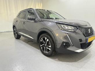 skadebil auto Peugeot 2008 1.2 PureTech Allure Automaat 2020/8