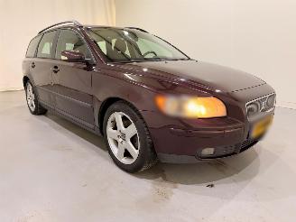 krockskadad bil auto Volvo V-50 2.4 Kinetic Clima 2004/6
