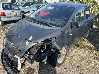 Unfallwagen Opel Meriva 1.4 Cosmo 2013/10