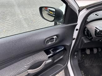 Citroën C4 cactus 1.2 Pure Tech Shine picture 11