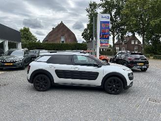 Vrakbiler auto Citroën C4 cactus 1.2 Pure Tech Shine 2015/7