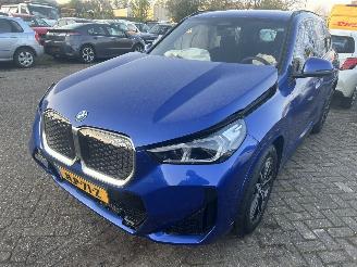 Unfallwagen BMW iX1 E Drive 20 M Sport Edition  ( Nieuwprijs 58000,00 ) 2025/11