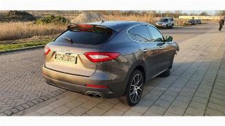 Vrakbiler auto Maserati Levante Levante, SUV, 2016 3.0 S Biturbo V6 24V 2016/10