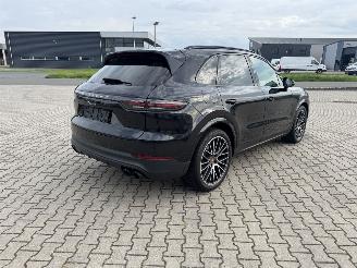Porsche Cayenne 3.0 Automatik Leder LED Panoramadach Luftfederung picture 4