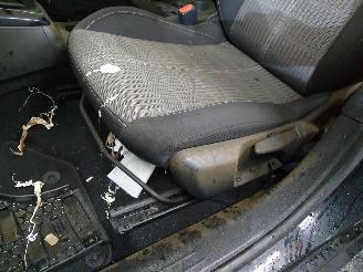 Opel Corsa F 1.2 Edition picture 23