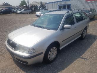 Vrakbiler auto Skoda Octavia Zilver LF7T Onderdelen Bumper Deur 2006/3