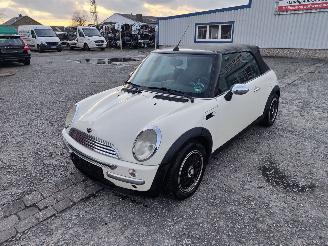 Vrakbiler auto Mini Cooper 1.6 16V Pepper White 850 Onderdelen W10B16A Motor 2006/11