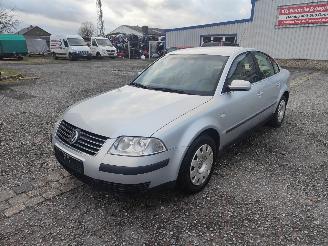 Sloopauto Volkswagen Passat 3BG 2.0 Zilver LA7W Onderdelen AZM Motor 2003/2