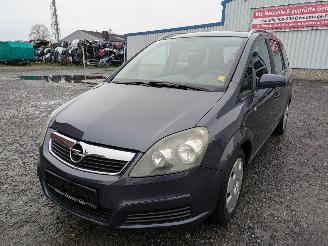 Opel Zafira 1.6 picture 1
