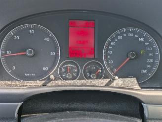 Volkswagen Touran 2.0 picture 13