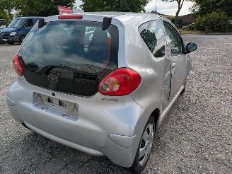 Toyota Aygo 1.0 picture 5
