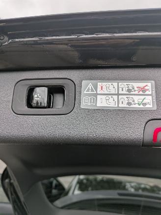 Mercedes C-klasse T-Modell C 220 T d Avantgarde picture 14