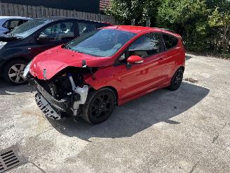 Coche siniestrado Ford Fiesta  2010/11