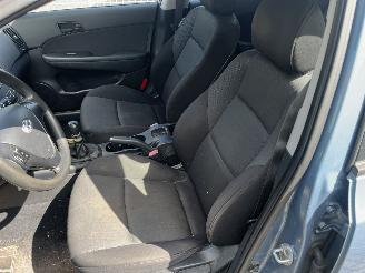 Hyundai I-30 Slechts 155000 km !! picture 15