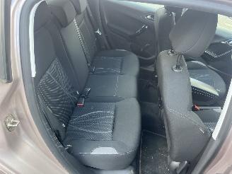 Peugeot 208 1.4 vti picture 16