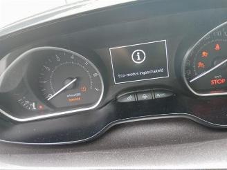 Peugeot 2008 2008 (CU), MPV, 2013 / 2019 1.2 Vti 12V PureTech 82 picture 11