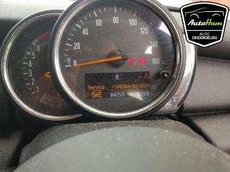 Mini Cooper Mini (F55), Hatchback 5-drs, 2013 1.2 12V One picture 13