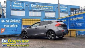 Volvo V-40 V40 (MV), Hatchback 5-drs, 2012 / 2019 1.6 T3 GTDi 16V picture 1