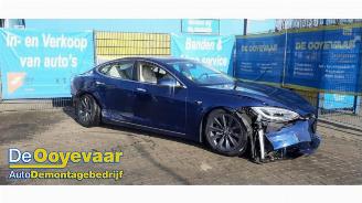 Autoverwertung Tesla Model S Model S, Liftback, 2012 75D 2018/12