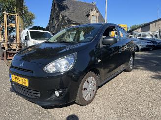 skadebil auto Mitsubishi Space-star 1.0 Inform AIRCO 2014/12