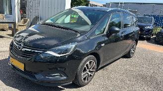 Auto incidentate Opel Zafira 1.6 CDTI BJ 2018 ! 2018/9