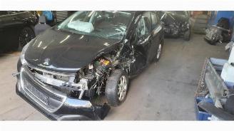 Vrakbiler auto Peugeot 208 208 I (CA/CC/CK/CL), Hatchback, 2012 / 2019 1.2 Vti 12V PureTech 2019