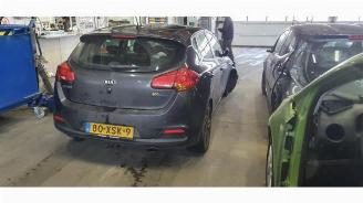 Kia Cee d Cee'd (JDB5), Hatchback 5-drs, 2012 / 2018 1.6 GDI 16V picture 3