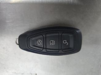 Vrakbiler auto Ford Fiesta Fiesta 6 (JA8), Hatchback, 2008 / 2018 1.0 EcoBoost 12V 100 2016/9