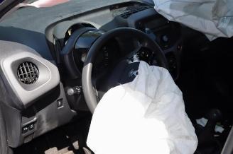 Peugeot 108 108, Hatchback, 2014 1.0 12V VVT-i picture 12