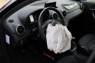 Audi A1 A1 Sportback (8XA/8XF), Hatchback 5-drs, 2011 / 2018 1.0 TFSI Ultra 12V picture 10