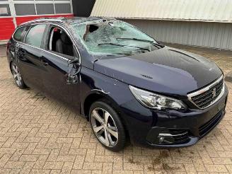 Uttjänta bilar auto Peugeot 308 308 SW (L4/L9/LC/LJ/LR), Combi 5-drs, 2014 / 2021 1.2 12V e-THP PureTech 130 2018/4