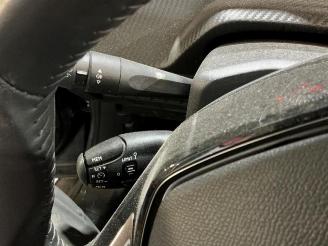 Peugeot 2008 2008 (UD/UK/UR/US/UX), MPV, 2019 1.2 VTi 12V PureTech 100 picture 27