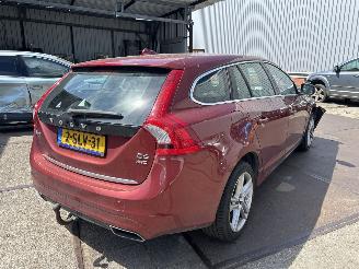 Volvo V-60 2.4 D6 AWD PLUG IN HYBRID  SUMMUM picture 3