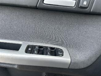 Volvo V-50 2.4 I picture 12