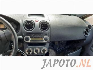 Mitsubishi Colt  picture 12