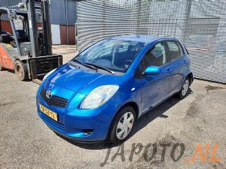 Toyota Yaris Yaris II (P9), Hatchback, 2005 / 2014 1.3 16V VVT-i picture 1