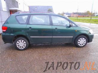 Toyota Avensis-verso Avensis Verso (M20), MPV, 2001 / 2005 2.0 D-4D 16V picture 3