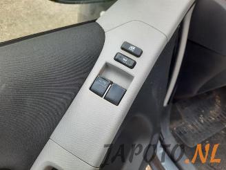 Toyota Yaris Yaris II (P9), Hatchback, 2005 / 2014 1.0 12V VVT-i picture 12