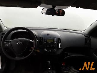 Hyundai I-30 i30 Crosswagon (WWH), Combi, 2007 / 2012 1.4 CVVT 16V picture 6